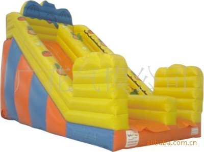 【廣花氣模沖水充氣滑梯 大型充氣玩具】價(jià)格,廠家,圖片,其他水上游樂設(shè)備,廣州市廣花氣模-