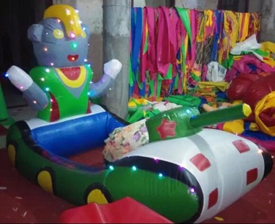 從浙江鎧甲勇士到江蘇氣模樂園 電動童車外罩與充氣玩具的創意融合